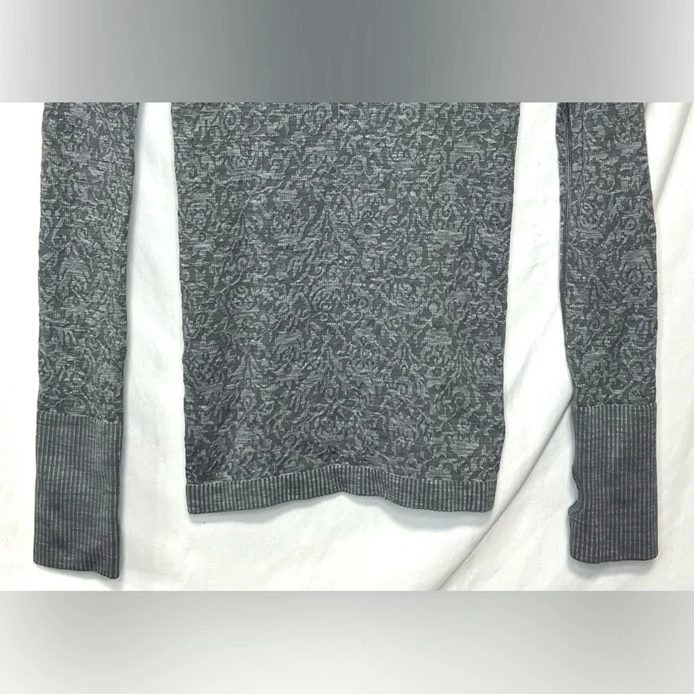 Lululemon Rest Less Pullover Long Sleeve Thumb Holes Activewear Running Layer